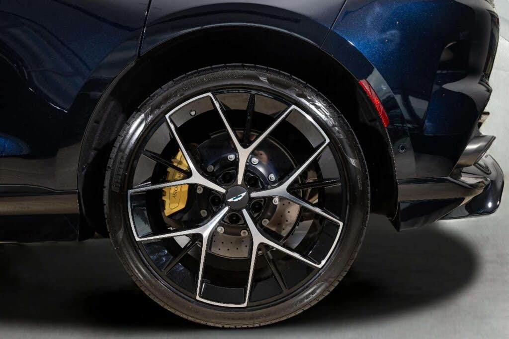 2026 Aston Martin DBX 707 AWD photo 11