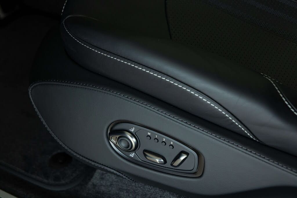 2026 Aston Martin DBX 707 AWD photo 19