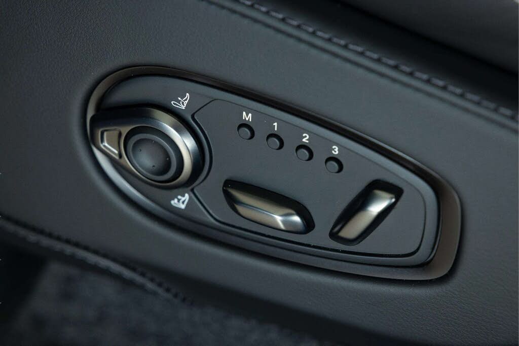 2026 Aston Martin DBX 707 AWD photo 20