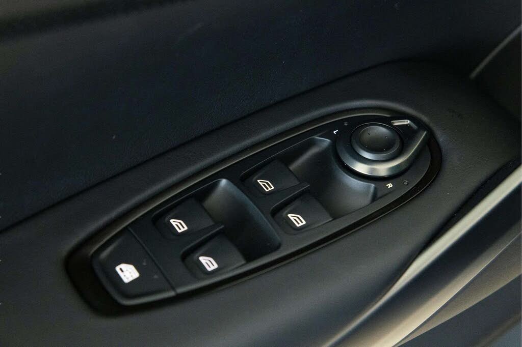 2026 Aston Martin DBX 707 AWD photo 22