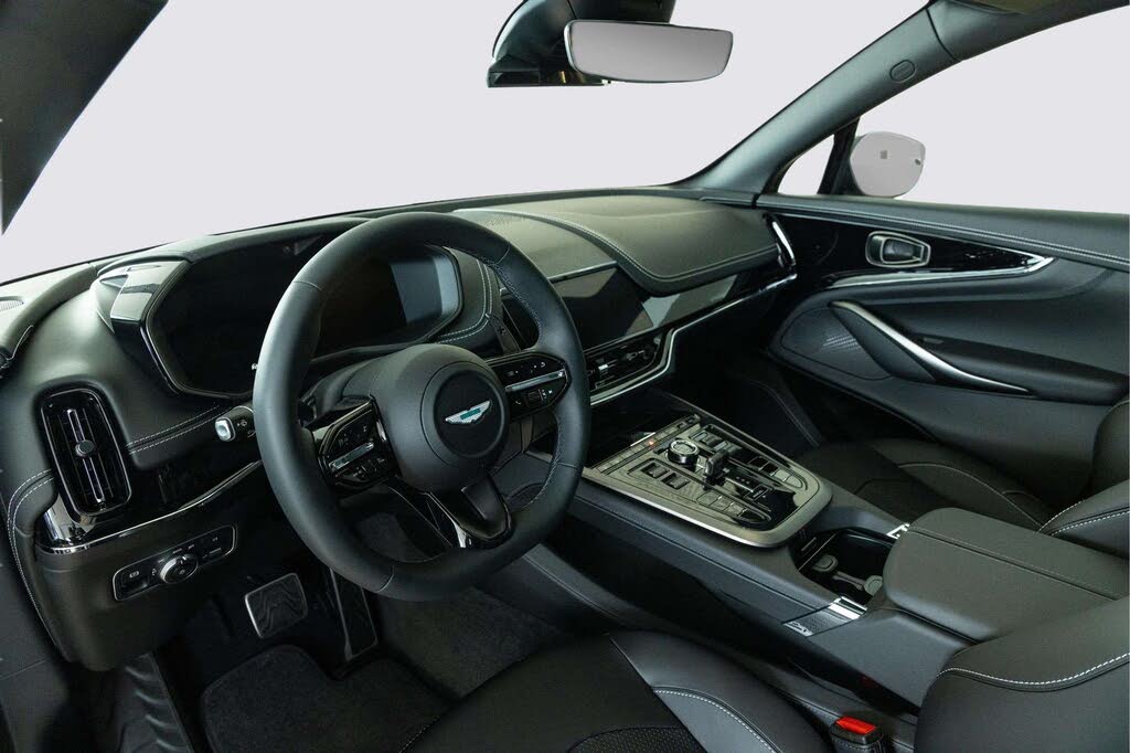 2026 Aston Martin DBX 707 AWD photo 23