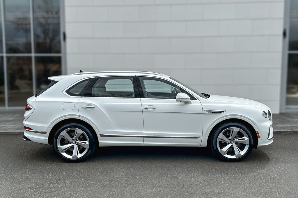 2026 Bentley Bentayga V8 AWD photo 5