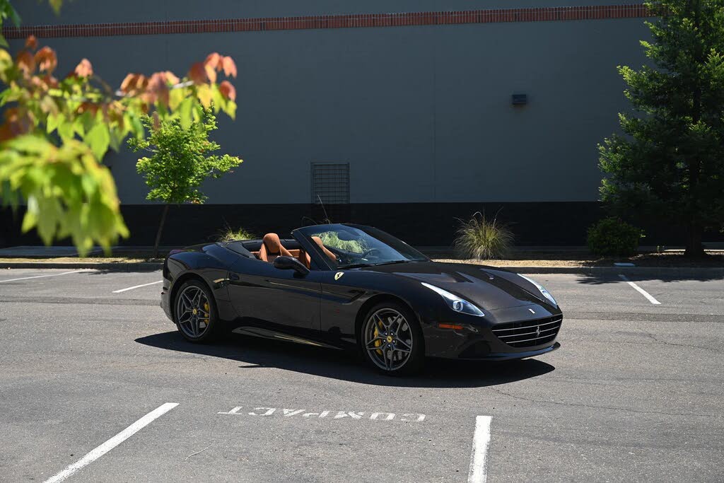 2016 Ferrari California T Roadster photo 13