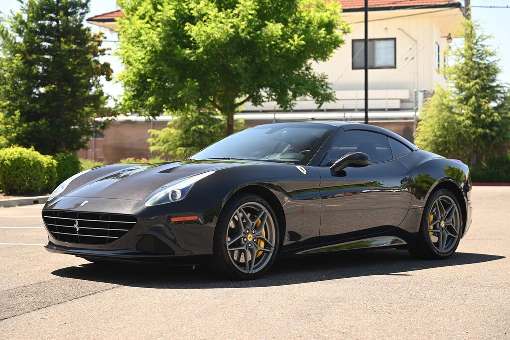 2016 Ferrari California T Roadster photo 18
