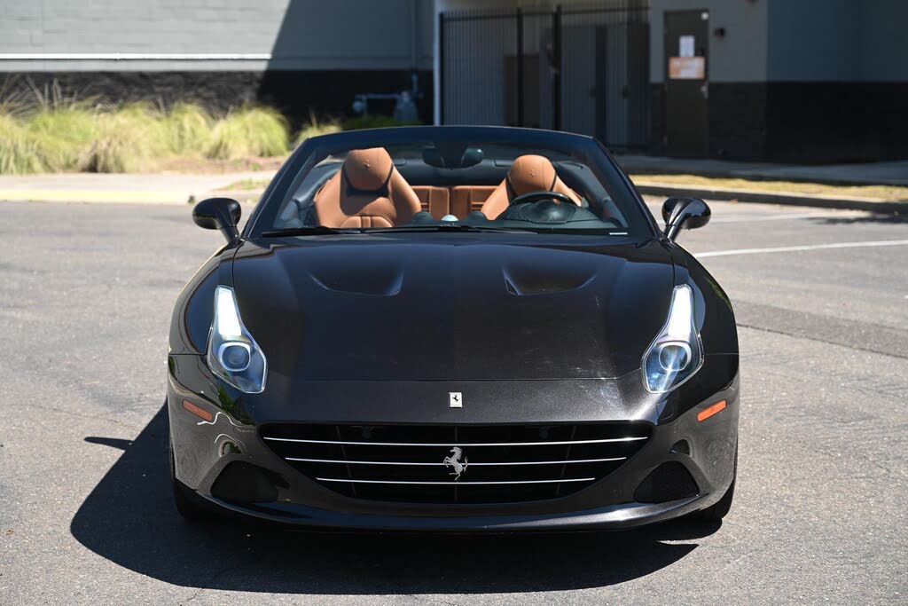 2016 Ferrari California T Roadster photo 3