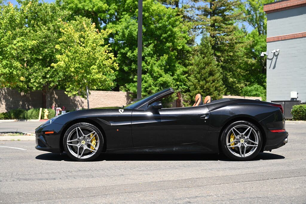 2016 Ferrari California T Roadster photo 7
