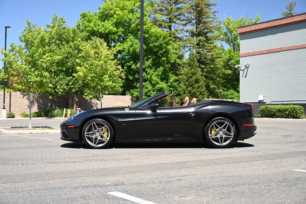 2016 Ferrari California T Roadster photo 8