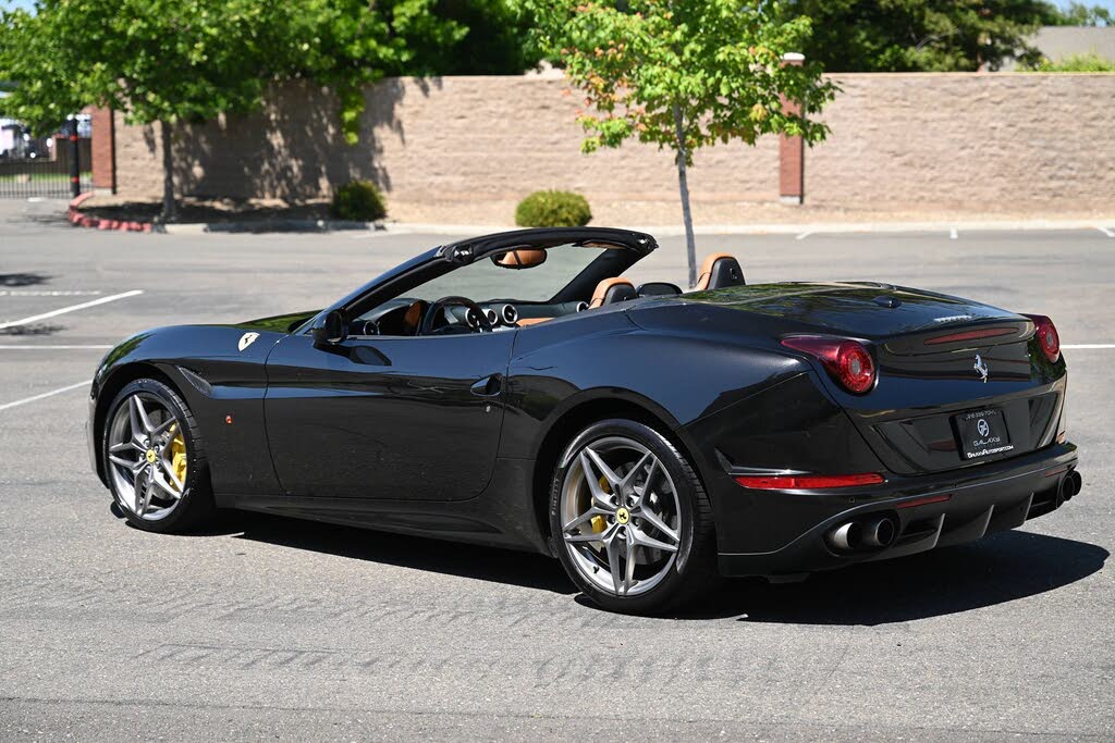 2016 Ferrari California T Roadster photo 9