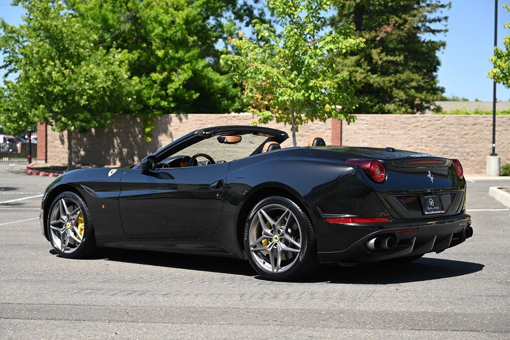 2016 Ferrari California T Roadster photo 10