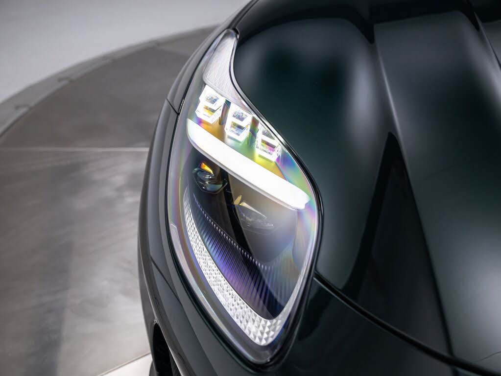 2026 Aston Martin DB12 Volante RWD photo 24