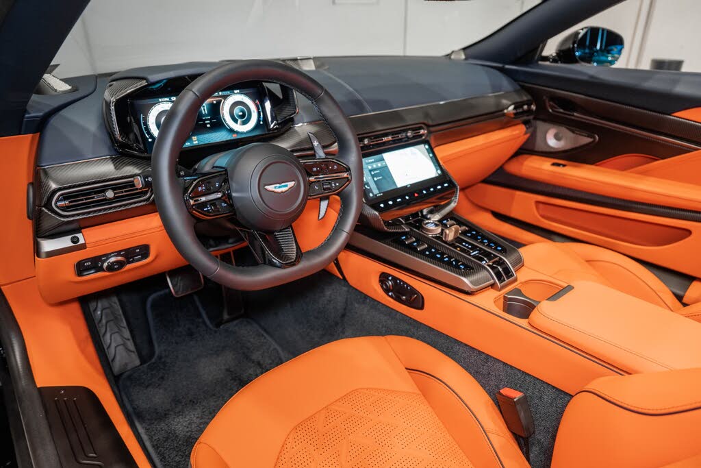 2026 Aston Martin Vanquish Volante RWD photo 3