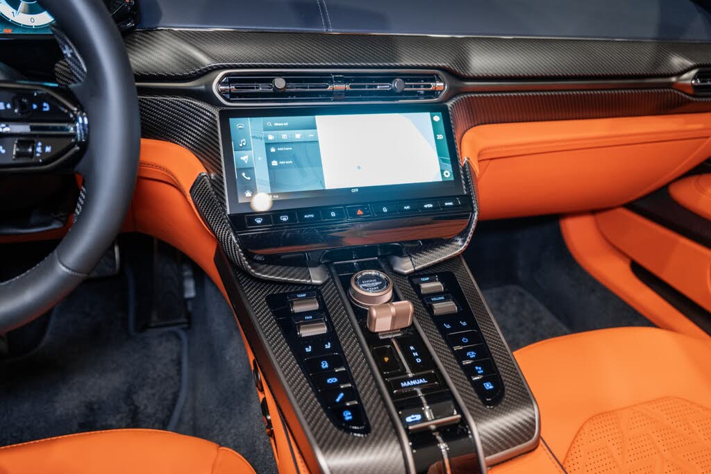 2026 Aston Martin Vanquish Volante RWD photo 24