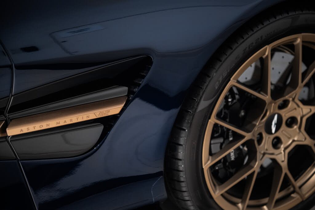 2026 Aston Martin Vanquish Volante RWD photo 9