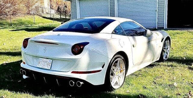 2017 Ferrari California T Roadster photo 4