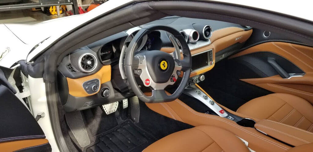 2017 Ferrari California T Roadster photo 6