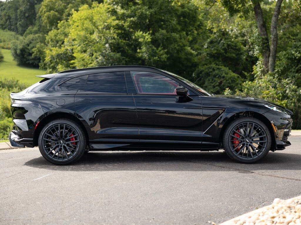 2026 Aston Martin DBX 707 AWD photo 8