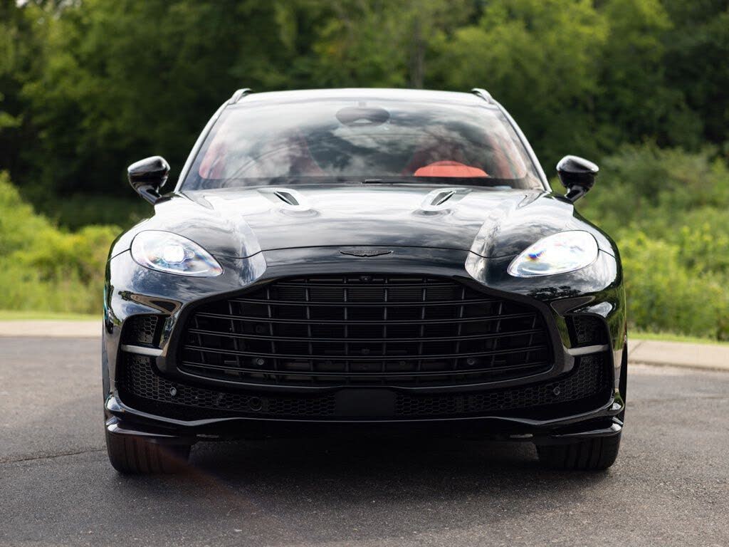 2026 Aston Martin DBX 707 AWD photo 10