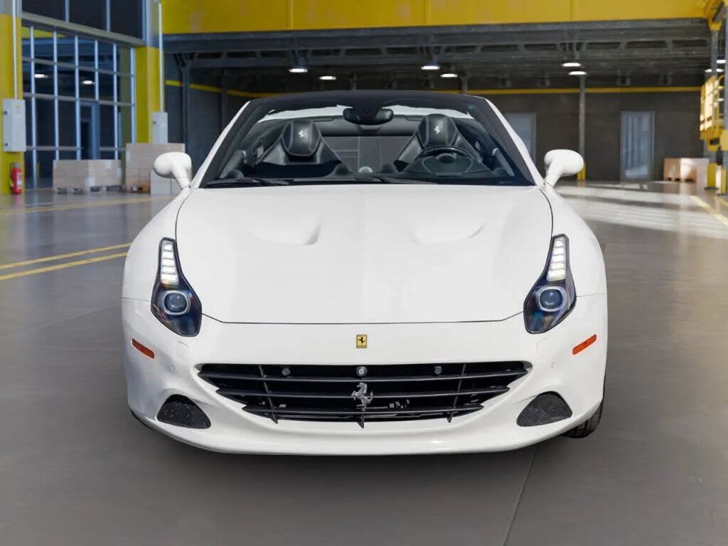 2016 Ferrari California T Roadster photo 13