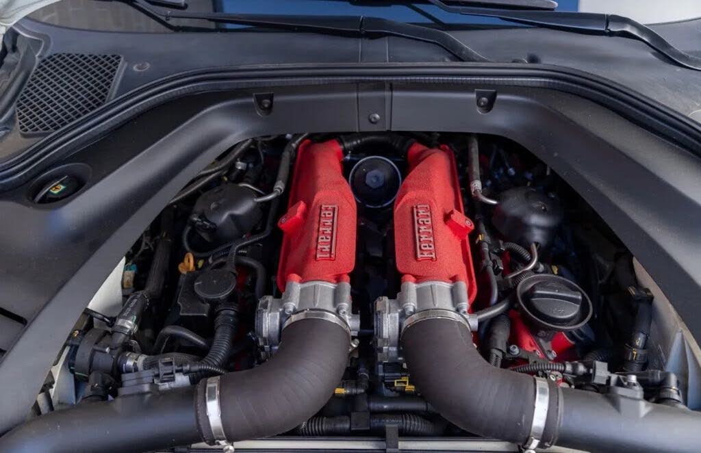 2016 Ferrari California T Roadster photo 17