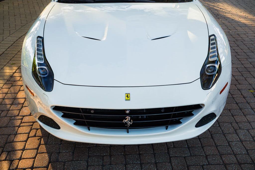 2016 Ferrari California T Roadster photo 24