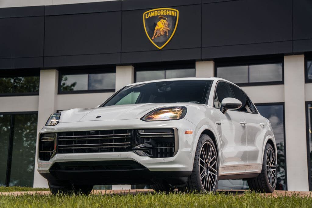 2025 Porsche Cayenne Turbo GT AWD