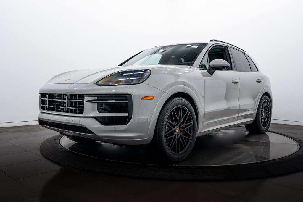 2026 Porsche Cayenne GTS AWD