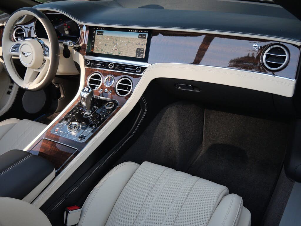 2026 Bentley Continental GTC AWD photo 18