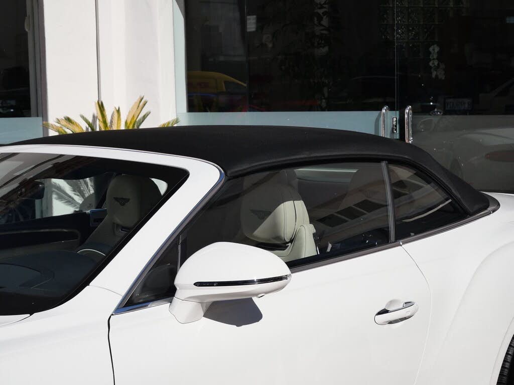 2026 Bentley Continental GTC AWD photo 10