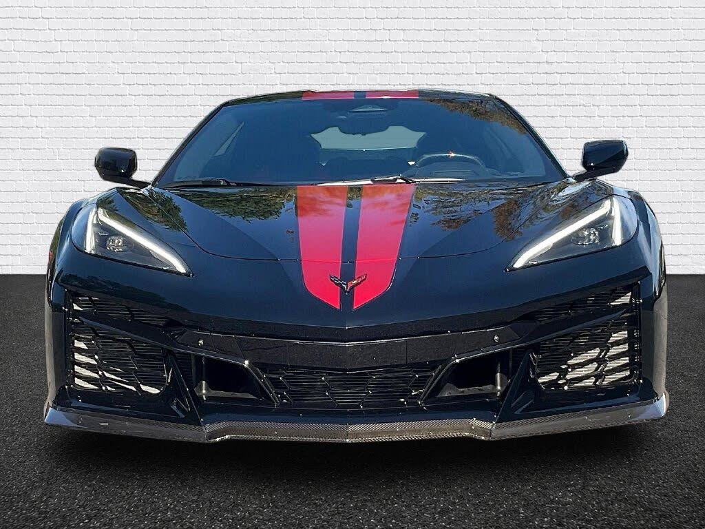 2024 Chevrolet Corvette Z06 3LZ Coupe RWD photo 2