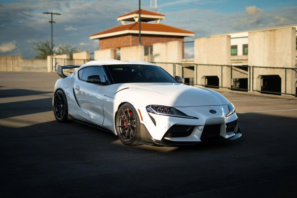 2022 Toyota Supra 3.0 Premium RWD photo 3 of 22