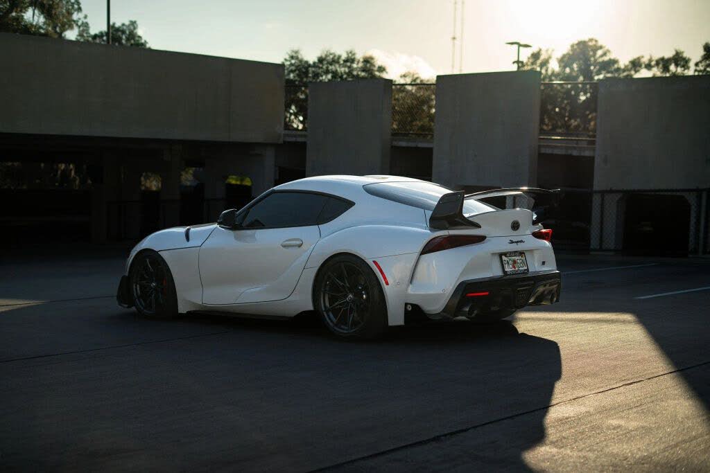 2022 Toyota Supra 3.0 Premium RWD photo 8 of 22