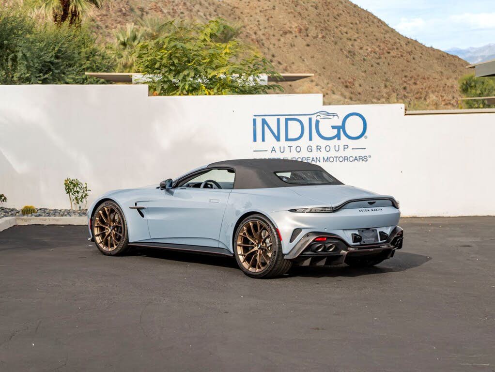 2026 Aston Martin Vantage Roadster RWD photo 11