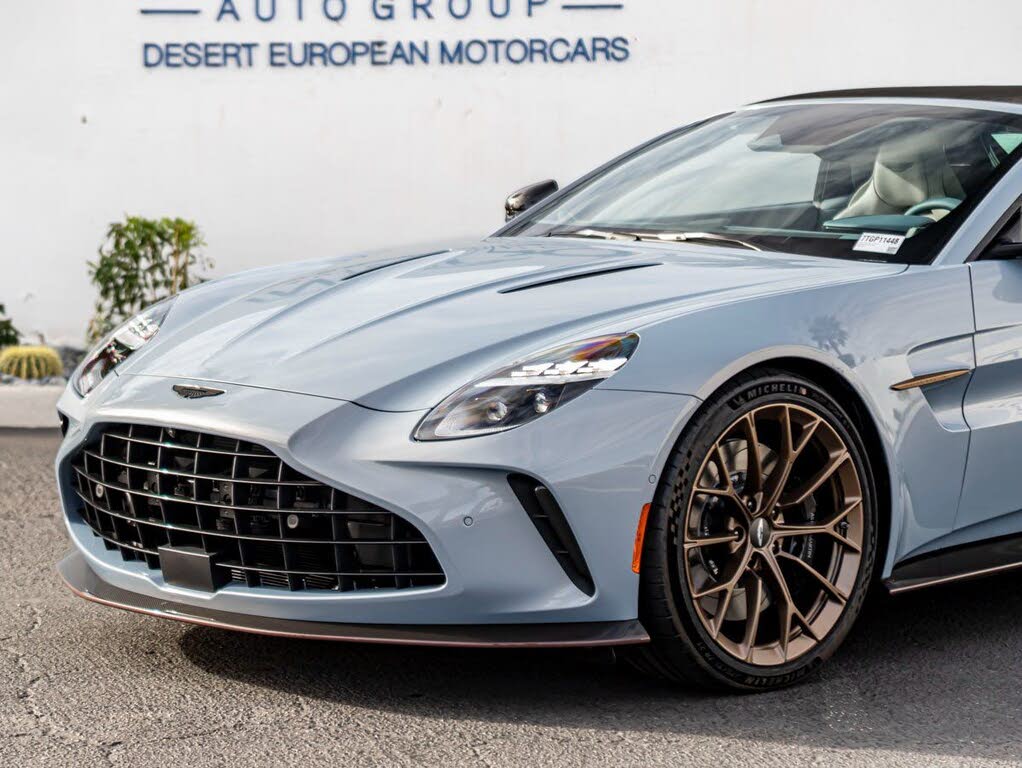 2026 Aston Martin Vantage Roadster RWD photo 3