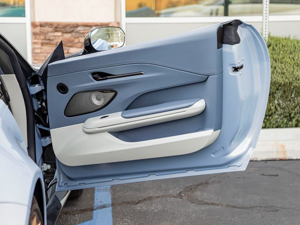 2026 Aston Martin Vantage Roadster RWD photo 23