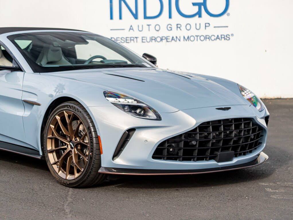 2026 Aston Martin Vantage Roadster RWD photo 7