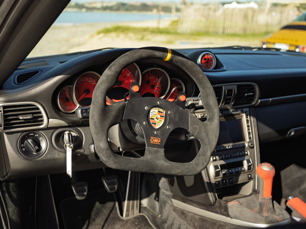 2007 Porsche 911 Turbo Coupe AWD photo 20 of 24