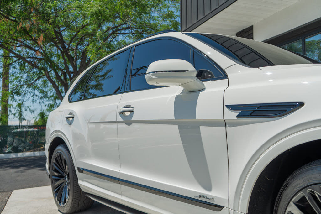 2021 Bentley Bentayga Speed AWD photo 15