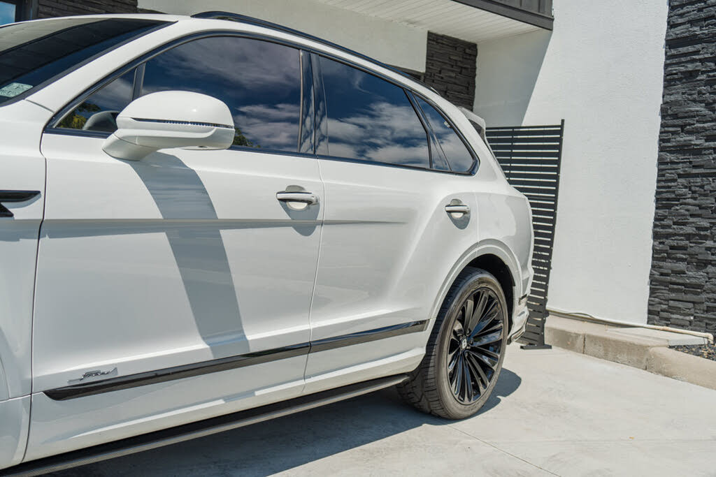 2021 Bentley Bentayga Speed AWD photo 16