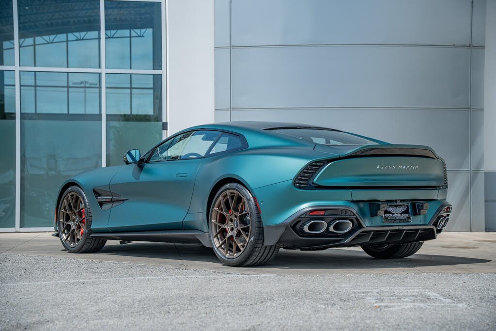 2026 Aston Martin Vanquish Coupe RWD photo 11