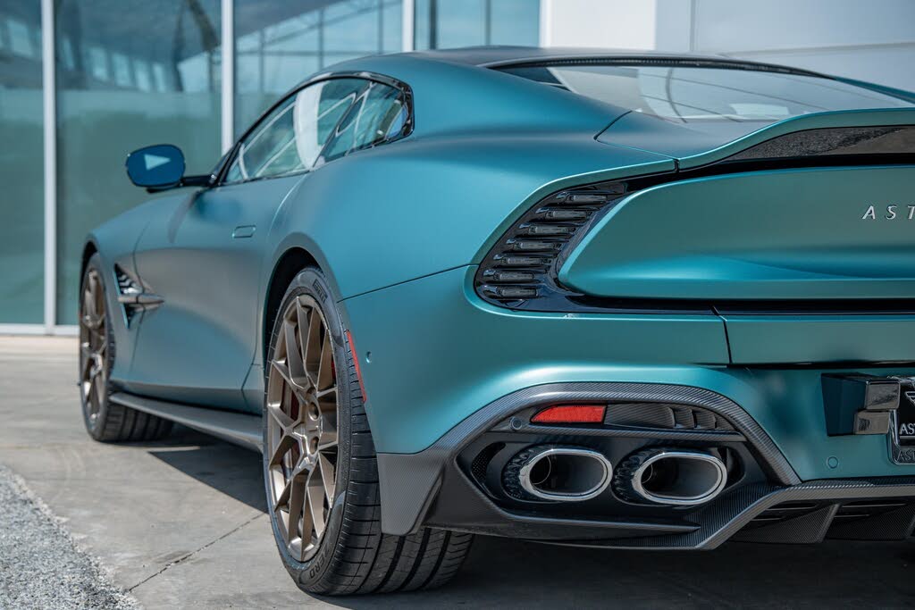 2026 Aston Martin Vanquish Coupe RWD photo 12