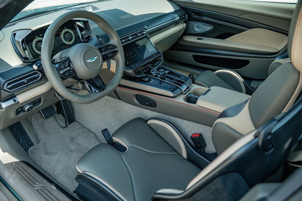 2026 Aston Martin Vanquish Coupe RWD photo 19