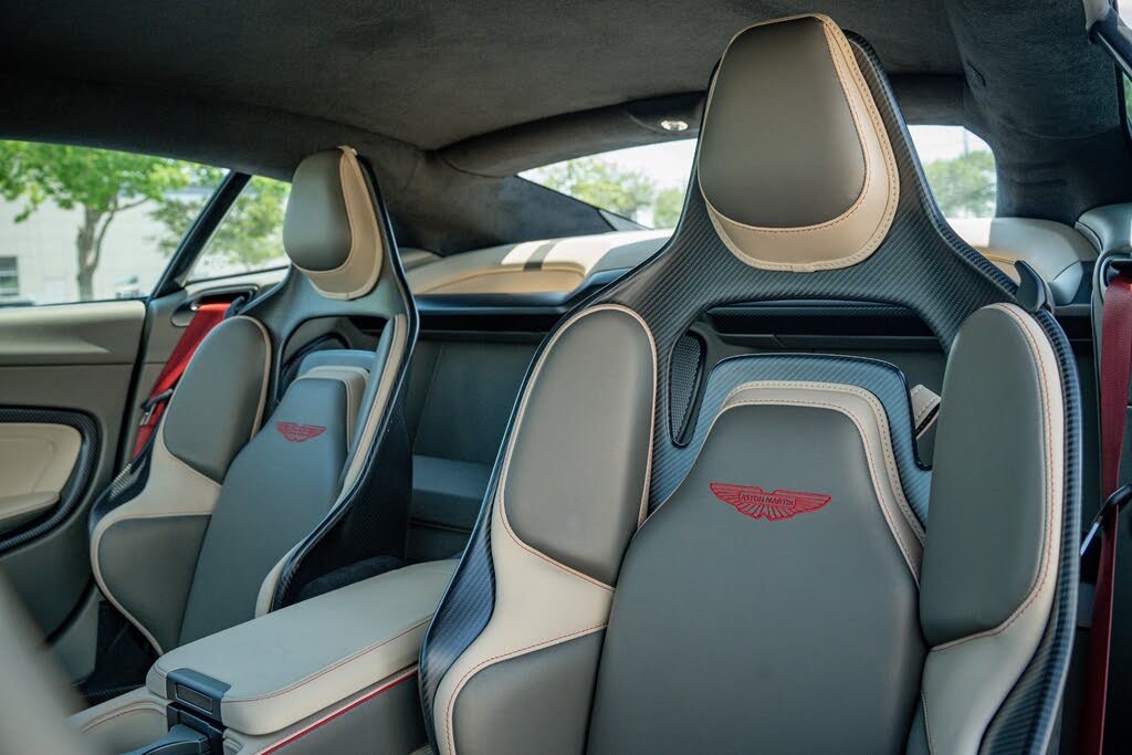 2026 Aston Martin Vanquish Coupe RWD photo 22