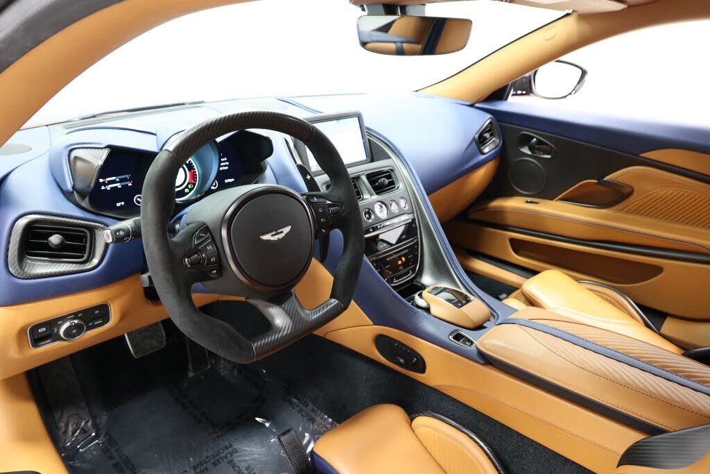 2023 Aston Martin DBS 770 Ultimate Coupe RWD photo 2