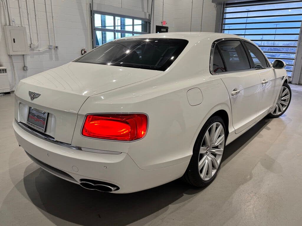 2018 Bentley Flying Spur V8 AWD photo 4