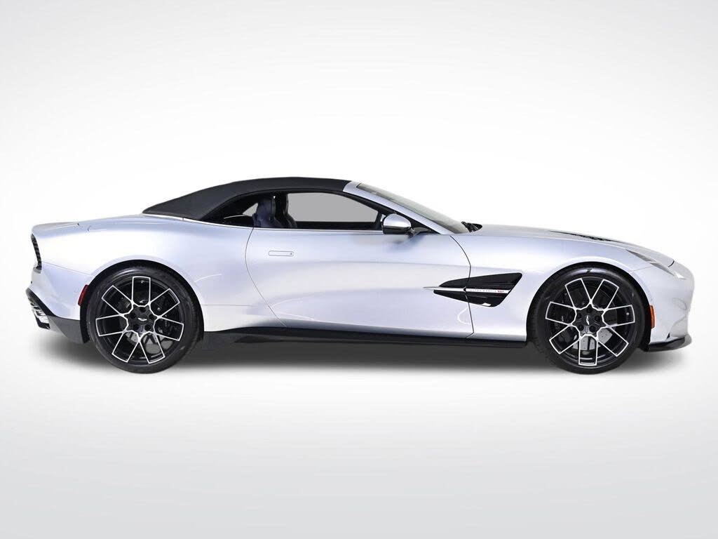 2026 Aston Martin Vanquish Volante RWD photo 6