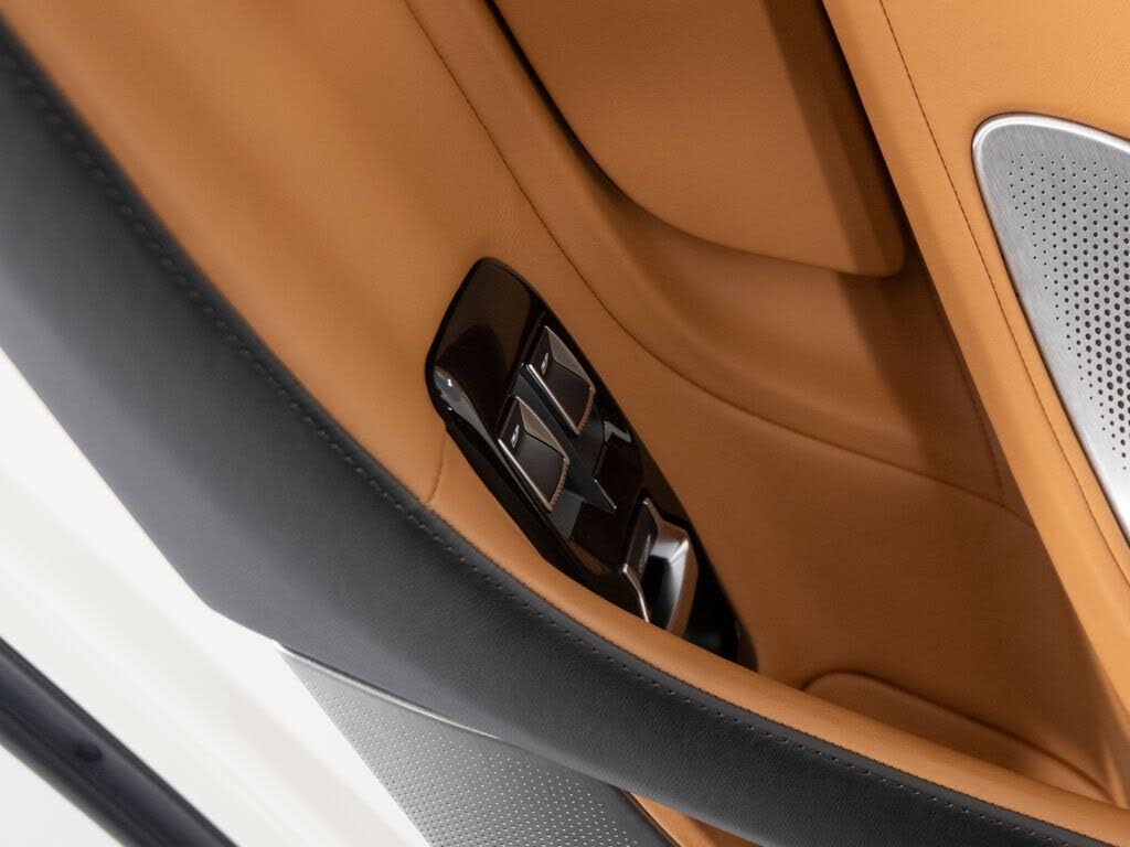 2025 McLaren GTS RWD photo 13