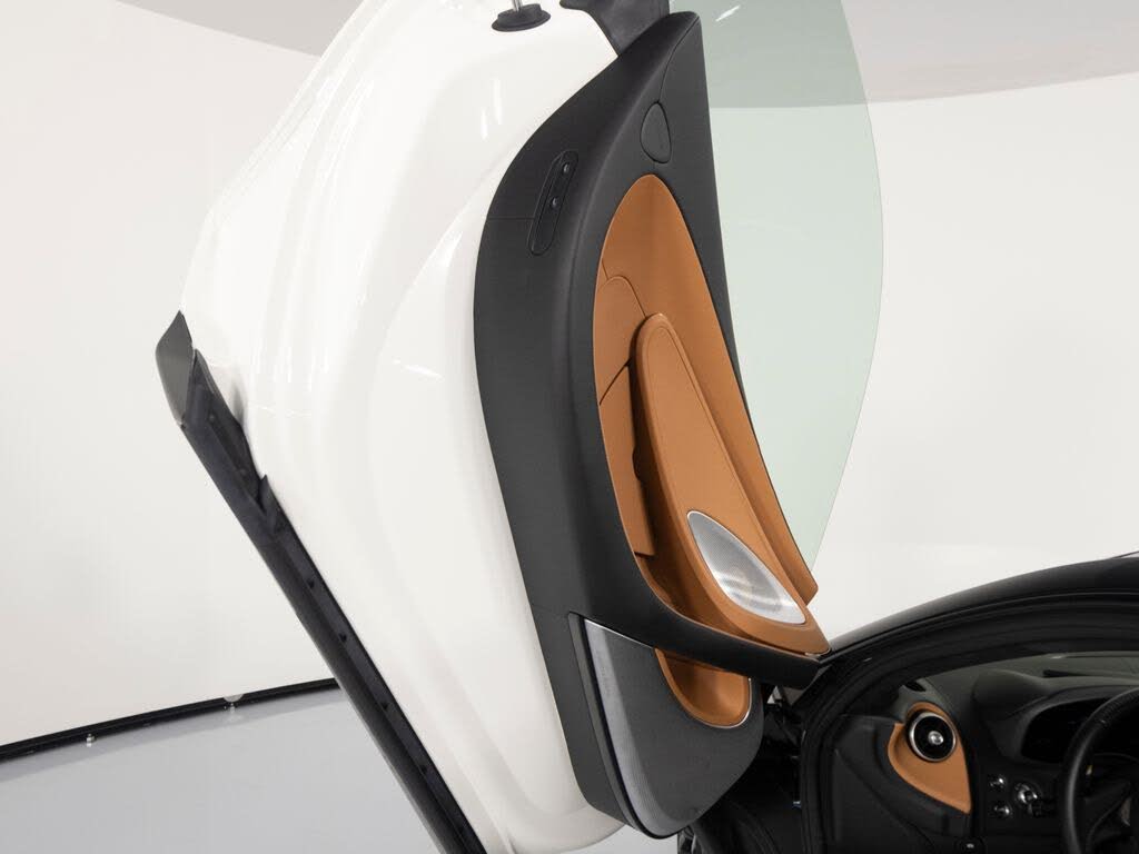 2025 McLaren GTS RWD photo 10