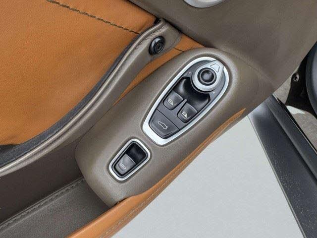 2022 Aston Martin Vantage F1 Edition Convertible RWD photo 21
