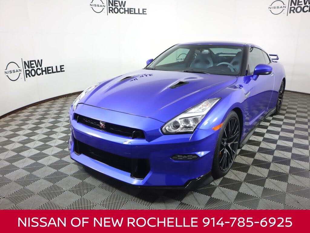 2024 Nissan GT-R Premium AWD