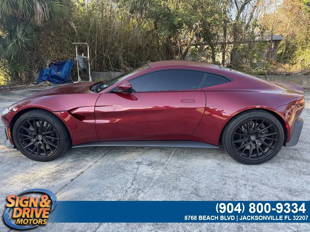 2020 Aston Martin Vantage RWD photo 6
